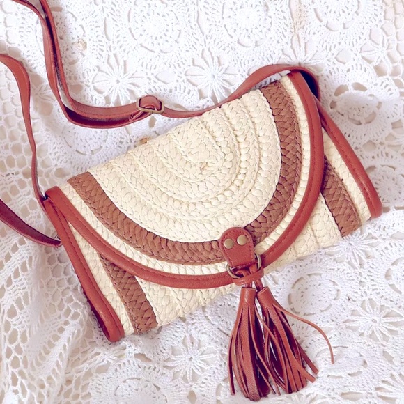 Raffia Straw Woven Leather Tassel Trim Bag - Picture 2 of 7